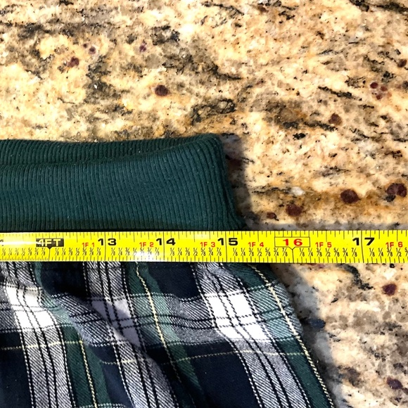2 Pair of Soft Flannel Capri PJ Bottoms  Sz M.     NWT - Picture 5 of 10